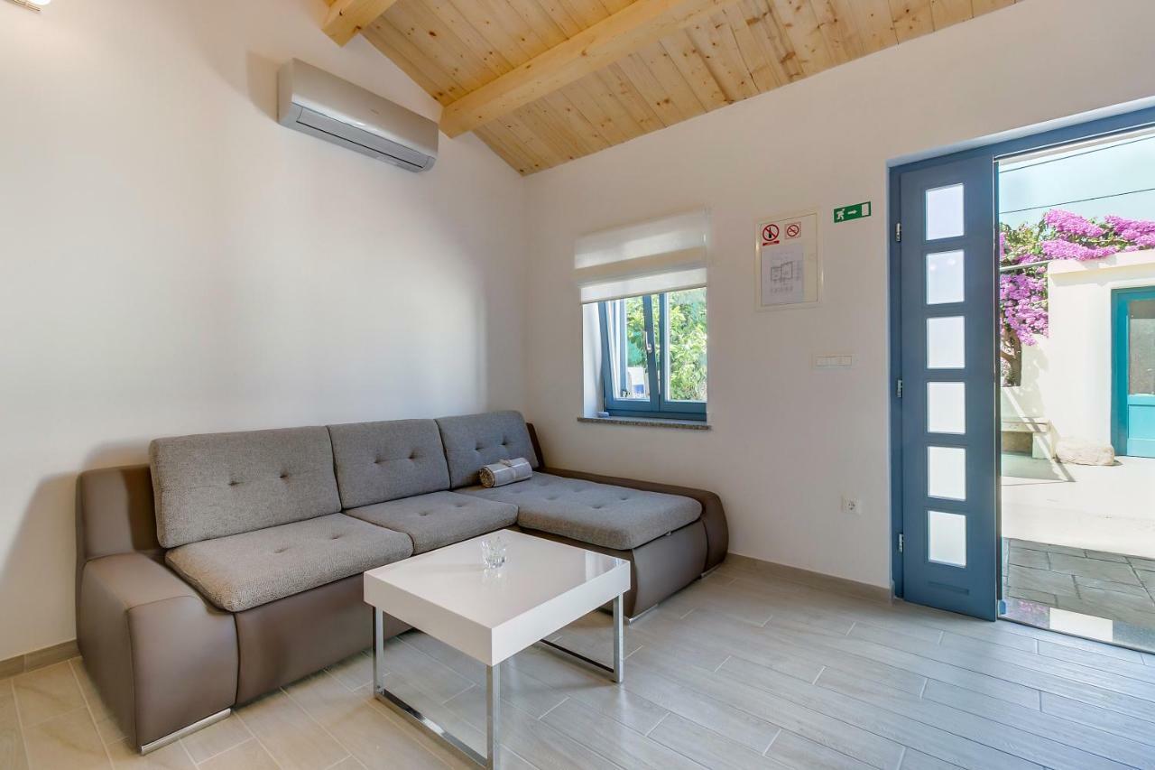 Apartments Relax Veli Lošinj Εξωτερικό φωτογραφία